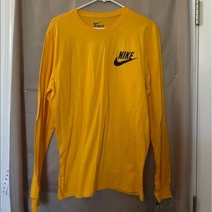 Nike long sleeve T-shirt